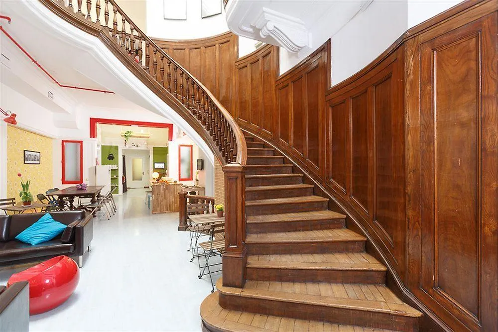 Hip Hostel برشلونة إسبانيا