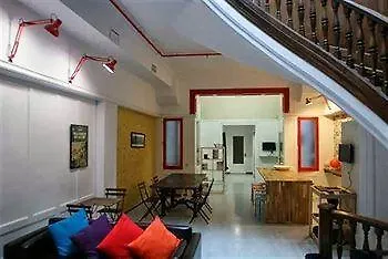 Hip Hostel برشلونة 0*,